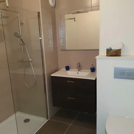 Apartament Studio Neuf Pour 2 Pers A Bezanne Proche Reims